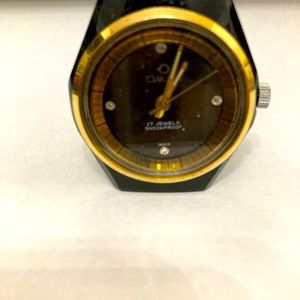 Men’s Vintage Omax 4 diamond 17 jewel watch
